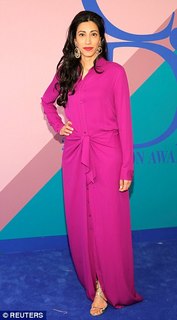 Huma Abedin feet photo 20