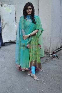 Huma Qureshi feet photo thumbnail