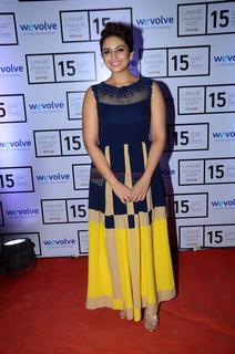 Huma Qureshi feet photo thumbnail