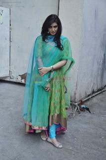 Huma Qureshi feet photo thumbnail