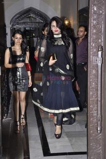Huma Qureshi feet photo thumbnail