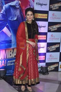 Huma Qureshi feet photo thumbnail
