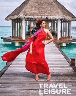 Huma Qureshi feet photo thumbnail