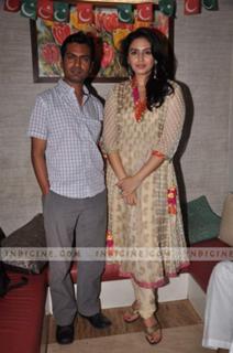 Huma Qureshi feet photo thumbnail