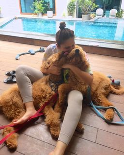 Huma Qureshi feet photo thumbnail