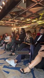 Huma Qureshi feet photo thumbnail