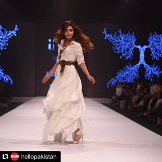Humaima Malick feet photo 17