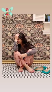 Humaima Malick feet photo 2