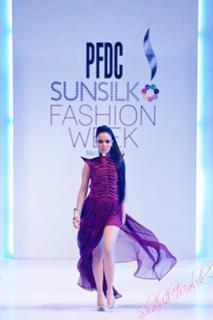 Humaima Malick feet photo 3