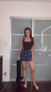 Hunter Deno feet photo 4