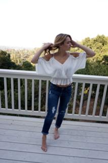 Hunter King feet photo thumbnail