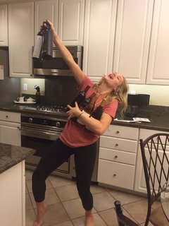 Hunter King feet photo thumbnail