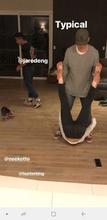 Hunter King feet photo thumbnail