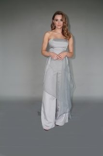 Hunter King feet photo thumbnail