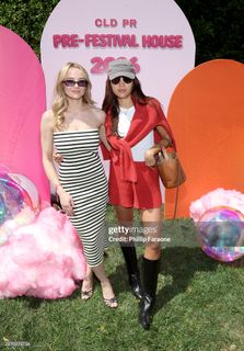 Hunter King feet photo 12
