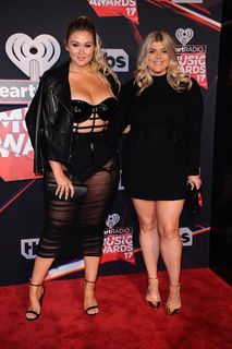 Hunter McGrady feet photo 8