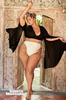 Hunter McGrady feet photo 9