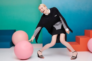 Hunter Schafer feet photo thumbnail