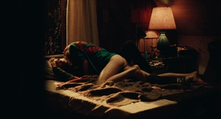 Hunter Schafer feet photo thumbnail