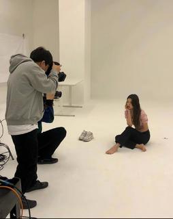 Hwang Yeji feet photo thumbnail