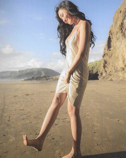 Hwasa feet photo 3
