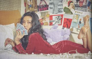 Hwasa feet photo 15