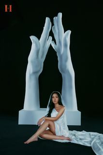 Hwasa feet photo 10