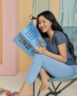 Hwasa feet photo 14