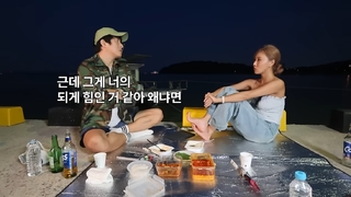 Hwasa feet photo 19