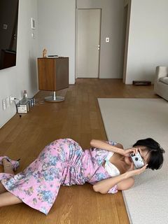 Hwasa feet photo 15
