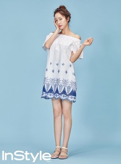 Hye-bin Jeon feet photo 2