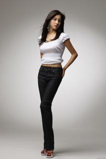 Hye-jin Han feet photo 17