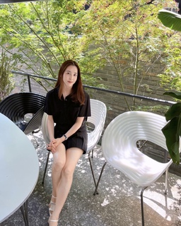 Hye-jin Han feet photo 17
