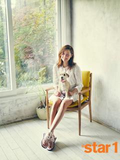 Hyo-jin Kong feet photo 10