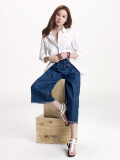 Hyo-jin Kong feet photo 13