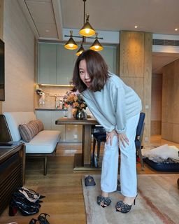 Hyo-jin Kong feet photo 7