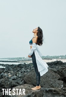 Hyo-ri Lee feet photo 14
