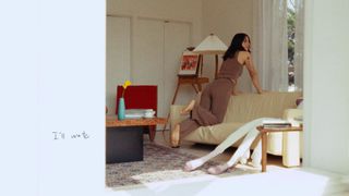 Hyo-ri Lee feet photo 4