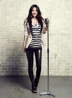 Hyo-ri Lee feet photo 8
