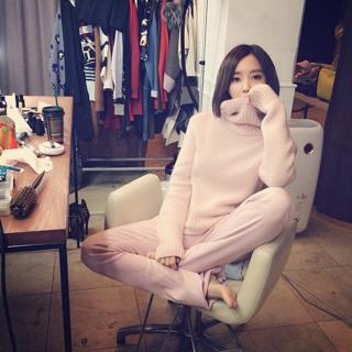 Hyomin feet photo 17