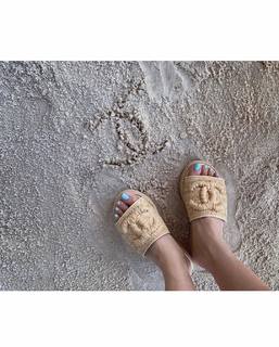 Hyomin feet photo 14