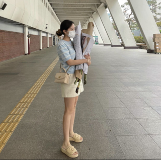 Hyomin feet photo 1