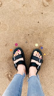 Hyomin feet photo 1