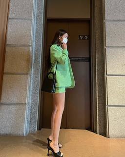 Hyomin feet photo 2