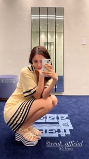 Hyomin feet photo 3