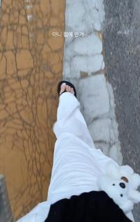 Hyomin feet photo 3