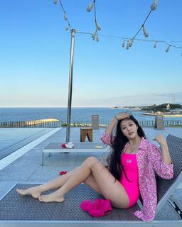 Hyomin feet photo 10