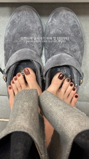 Hyomin feet photo 6