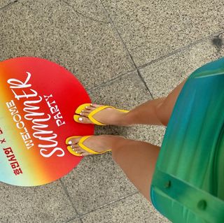 Hyomin feet photo 1