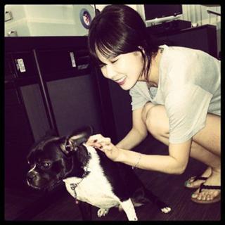 Hyuna feet photo thumbnail